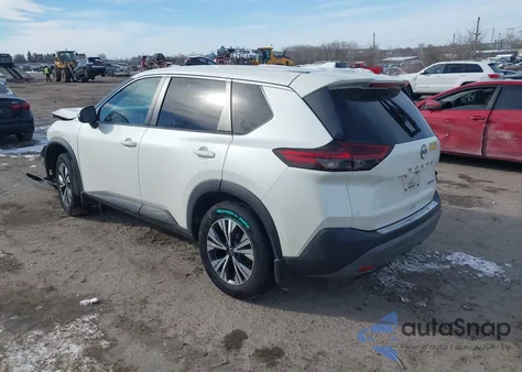 2022 Nissan Rogue Sv Intelligent Awd z USA, uszkodzony, nr VIN 5N1BT3BB4NC697190